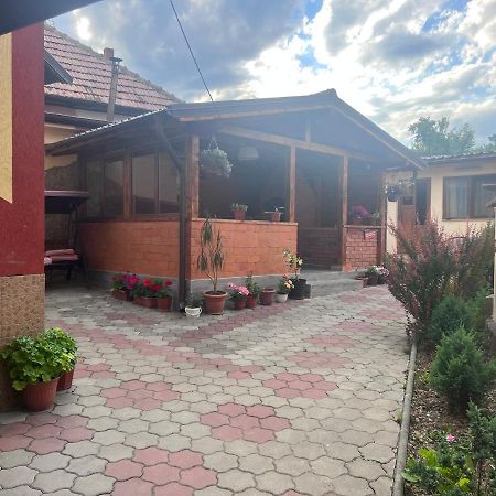 Casa Flori Hotel Călimăneşti Kültér fotó