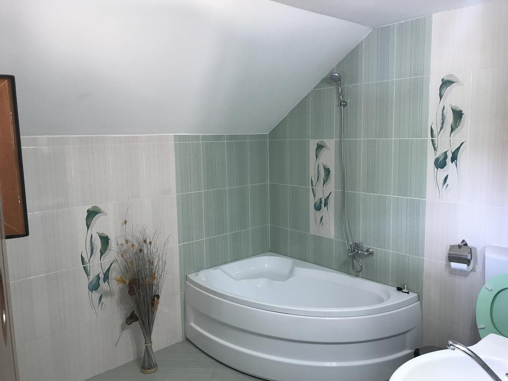 Casa Flori Hotel Călimăneşti Kültér fotó