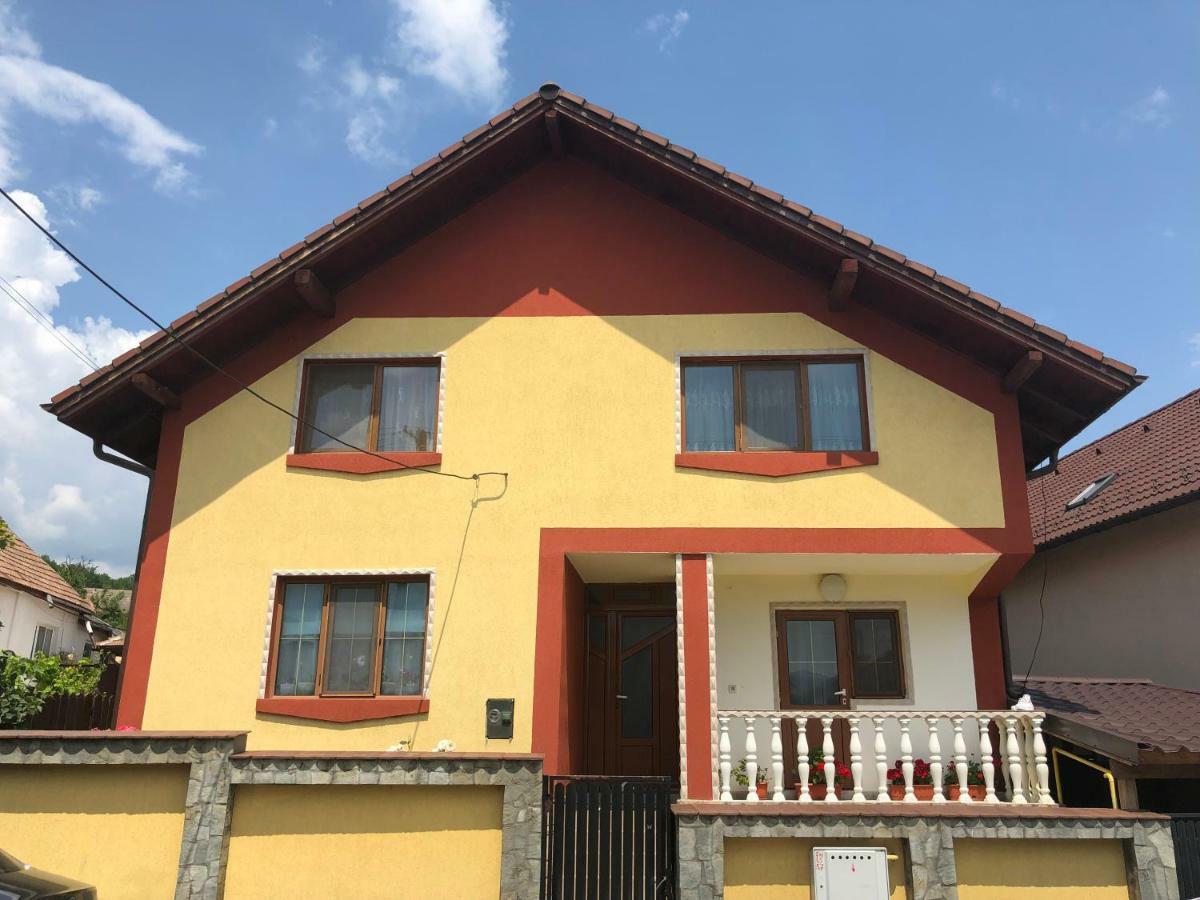 Casa Flori Hotel Călimăneşti Kültér fotó