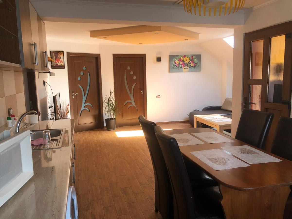Casa Flori Hotel Călimăneşti Kültér fotó